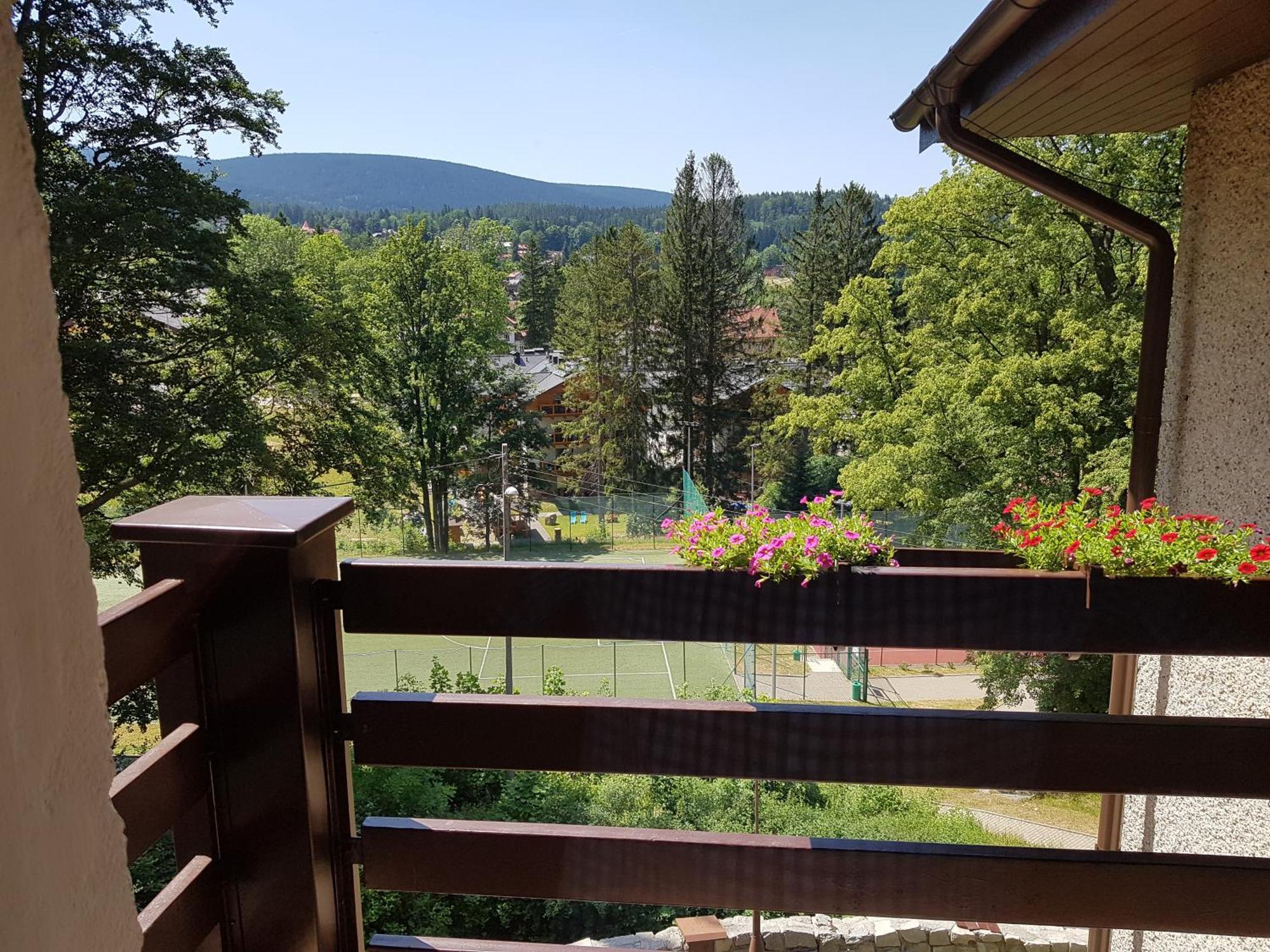 Dom Wczasowy Przy Skalkach Szklarska Poreba Bilik gambar